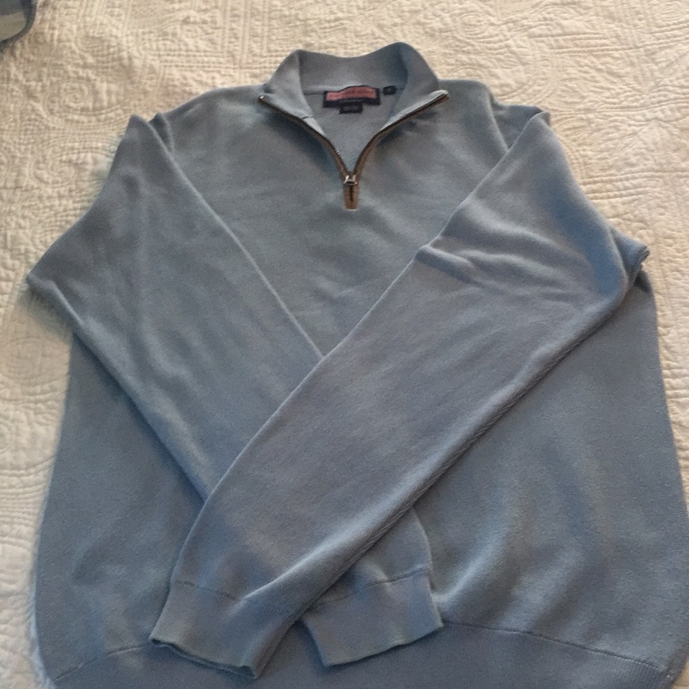 Men’s zip top sweater